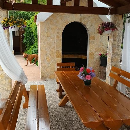 Holiday Home Perunika Zezevica Exterior foto