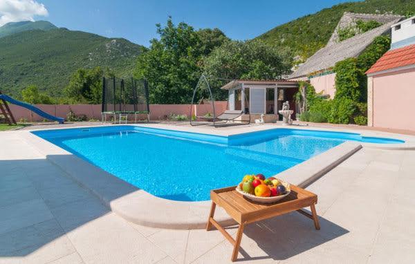 Holiday Home Perunika Zezevica Exterior foto