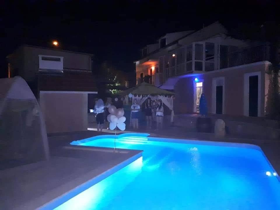 Holiday Home Perunika Zezevica Quarto foto