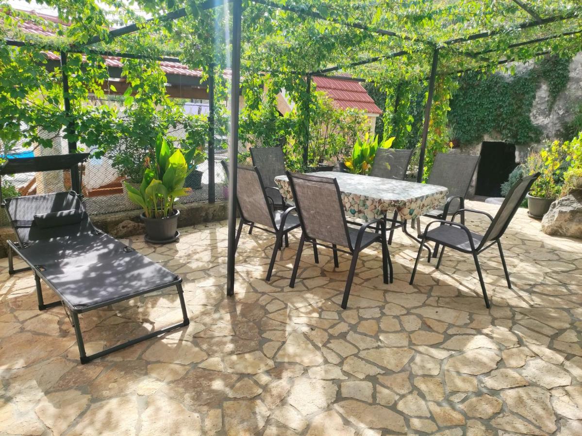 Holiday Home Perunika Zezevica Exterior foto