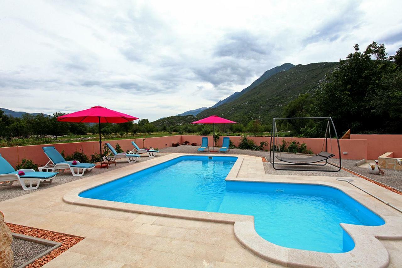 Holiday Home Perunika Zezevica Exterior foto