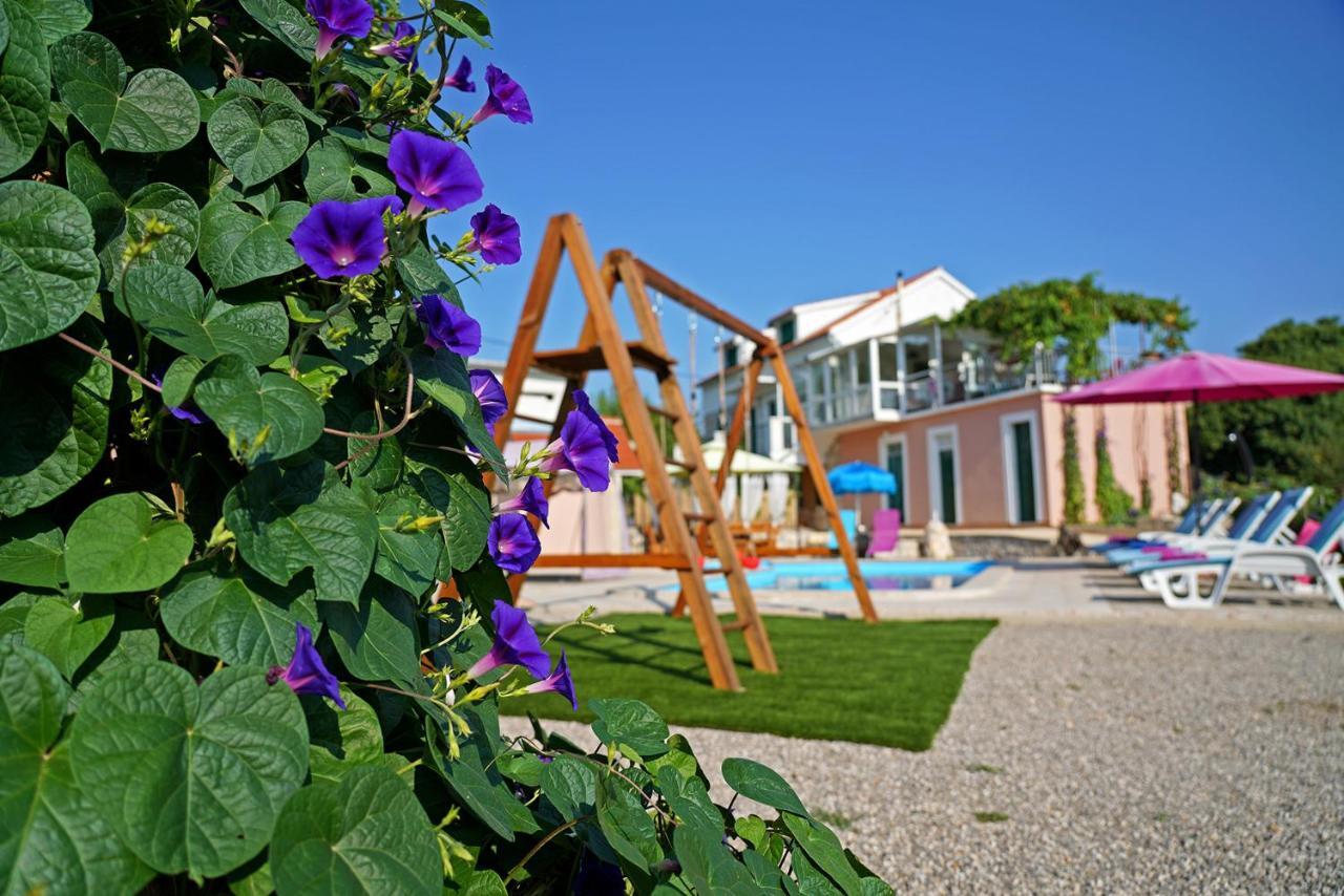 Holiday Home Perunika Zezevica Exterior foto